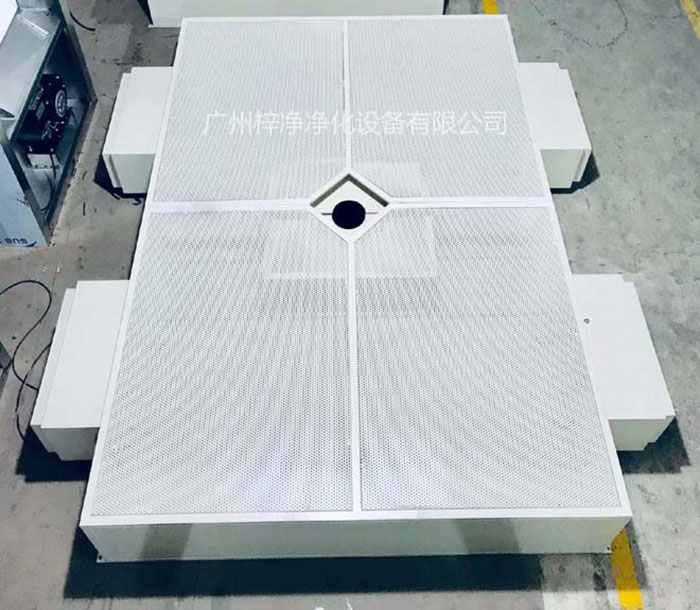 層流送風天花是現代醫院手術室必用的一種凈化裝置。