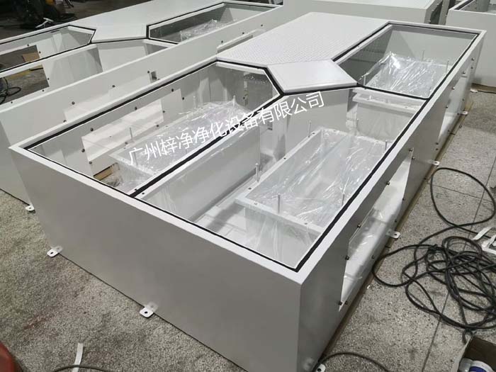 層流送風天花是現代醫院手術室必用的一種凈化裝置。